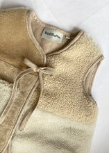 Load image into Gallery viewer, Fluffy Cloud Vest 2-4 Years