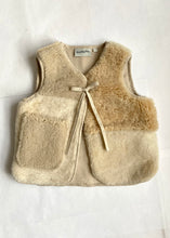 Load image into Gallery viewer, Fluffy Cloud Vest 6-8 Years
