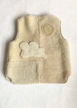 Load image into Gallery viewer, Fluffy Cloud Vest 8-10 Years
