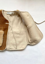 Load image into Gallery viewer, Fluffy Cloud Vest 2-4 Years