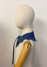 Load image into Gallery viewer, Little' Wiggle Collar