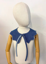 Load image into Gallery viewer, Little' Wiggle Collar