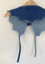 Load image into Gallery viewer, Little' Wiggle Collar