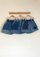 Load image into Gallery viewer, Roomy Wiggle Shorts