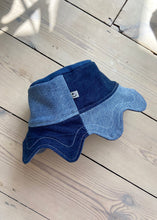 Load image into Gallery viewer, Little' Wiggler Hat