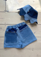 Load image into Gallery viewer, Roomy Wiggle Shorts