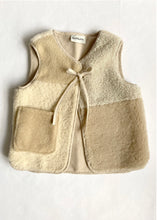 Load image into Gallery viewer, Fluffy Cloud Vest 8-10 Years
