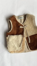 Load and play video in Gallery viewer, Fluffy Cloud Vest 2-4 Years
